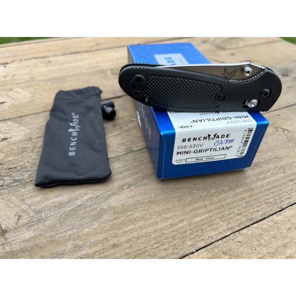 Image Couteau BENCHMADE Mini Griptilian 556 manche noir - 13422 - Kodiak Store