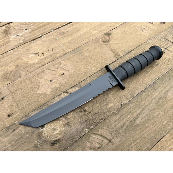 KA-BAR 1245 Tanto Knife: Precision, Robustness, Discretion