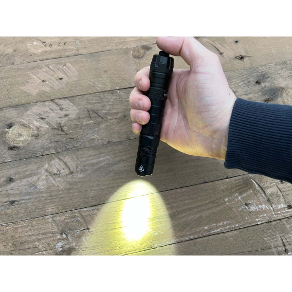 Image Lampe de poche Nitecore P12 New - 14570 - Kodiak Store