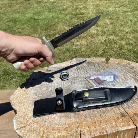 Image Couteau de survie argenté - 16568 - Kodiak Store